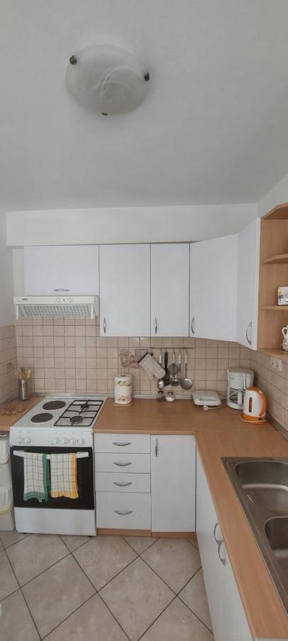 Pahljina Apartments Palit Екстер'єр фото