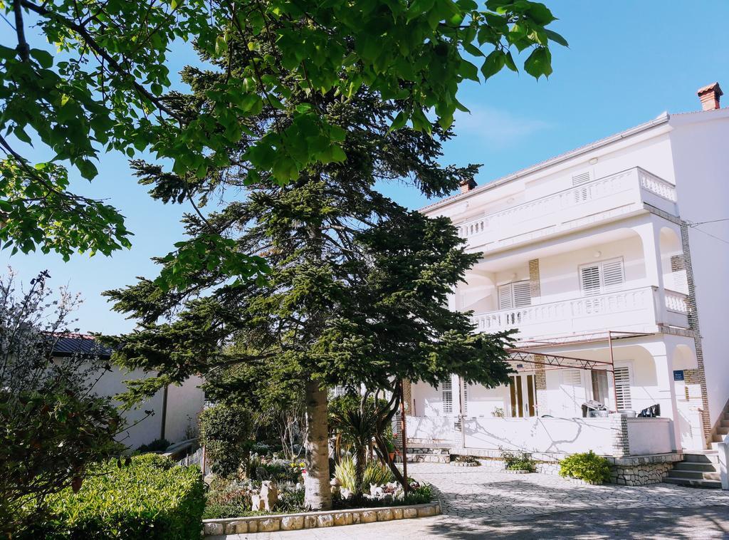Pahljina Apartments Palit Екстер'єр фото